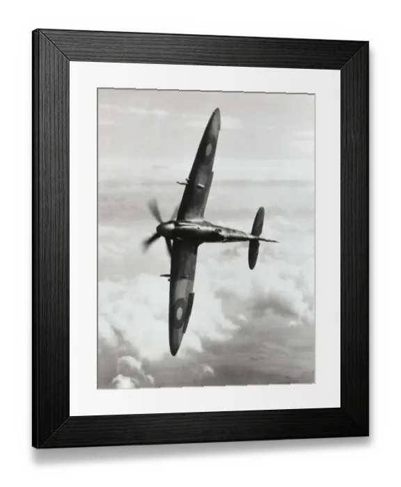 Framed Print : Supermarine Spitfire Framed Print : Supermarine Spitfire