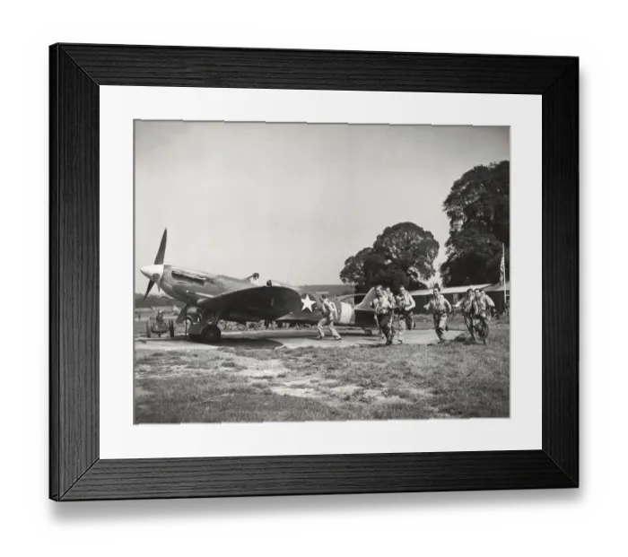Framed Print : Supermarine Spitfire 5 / V Framed Print : Supermarine Spitfire 5 / V