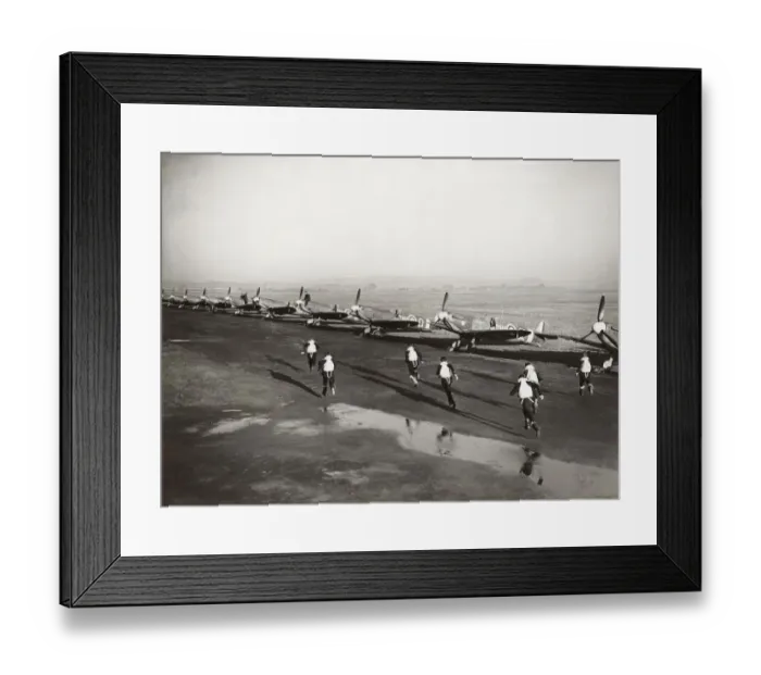 Framed Print : Supermarine Spitfire 5A / VA Framed Print : Supermarine Spitfire 5A / VA