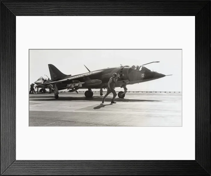 Framed Print : BAE Boeing AV-8A Harrier Framed Print : BAE Boeing AV-8A Harrier
