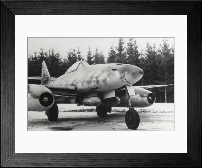 Framed Print : Messerschmitt Me-262 Schwalbe Framed Print : Messerschmitt Me-262 Schwalbe