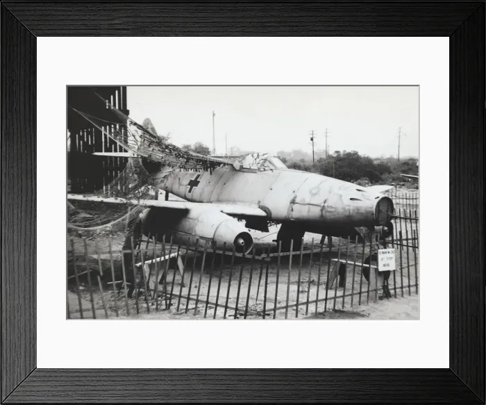 Framed Print : Messerschmitt Me-262 Schwalbe Framed Print : Messerschmitt Me-262 Schwalbe