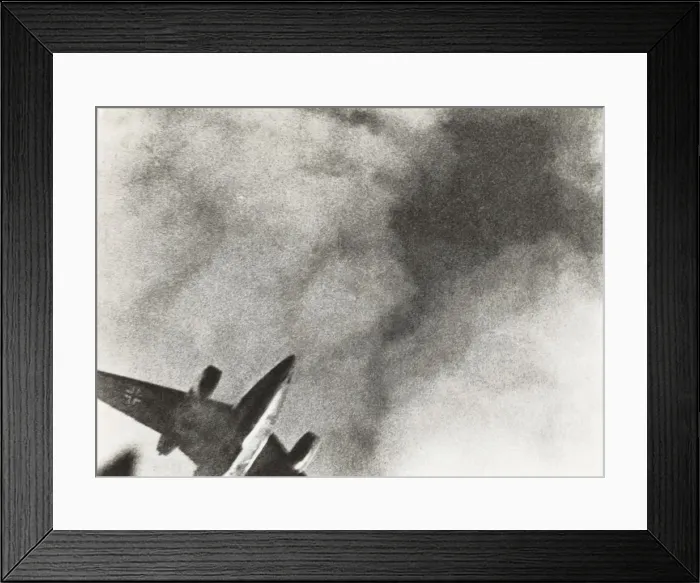Framed Print : Messerschmitt Me-262 Schwalbe Framed Print : Messerschmitt Me-262 Schwalbe