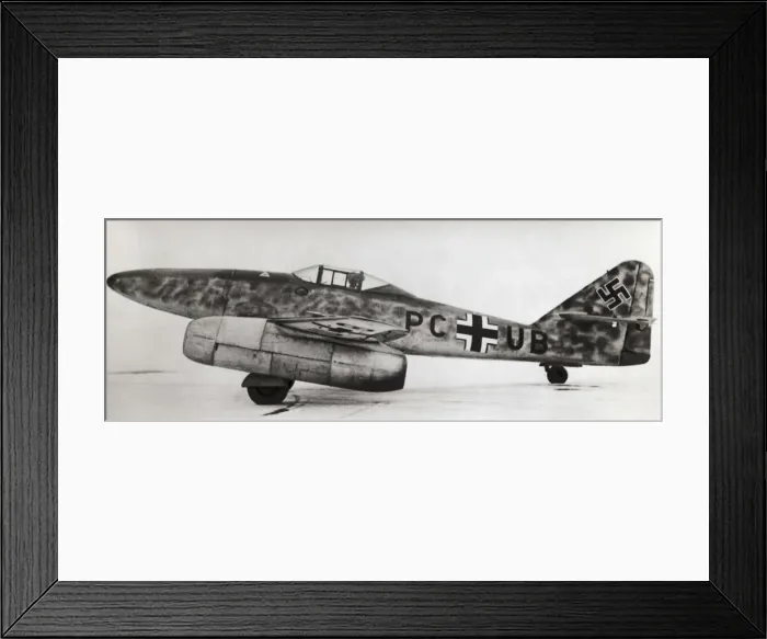 Framed Print : Messerschmitt Me-262 Schwalbe Framed Print : Messerschmitt Me-262 Schwalbe