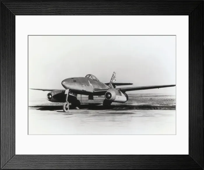 Framed Print : Messerschmitt Me-262 Schwalbe Framed Print : Messerschmitt Me-262 Schwalbe
