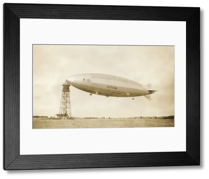 Framed Print : Royal Airship Works R-101 Framed Print : Royal Airship Works R-101