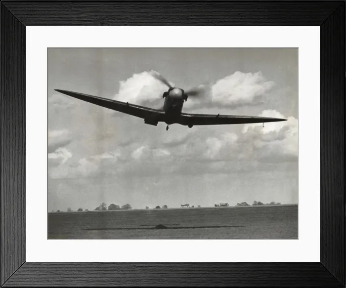 Framed Print : Supermarine Spitfire Framed Print : Supermarine Spitfire