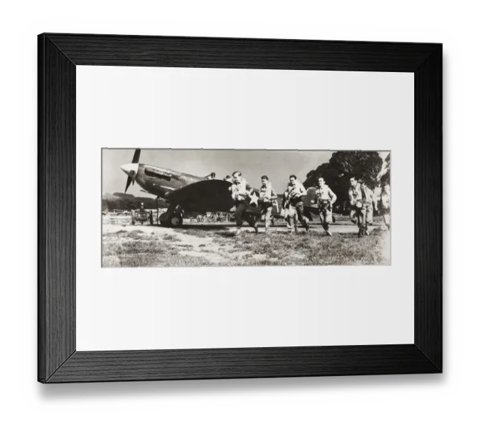 Framed Print : Supermarine Spitfire 5 / V Framed Print : Supermarine Spitfire 5 / V