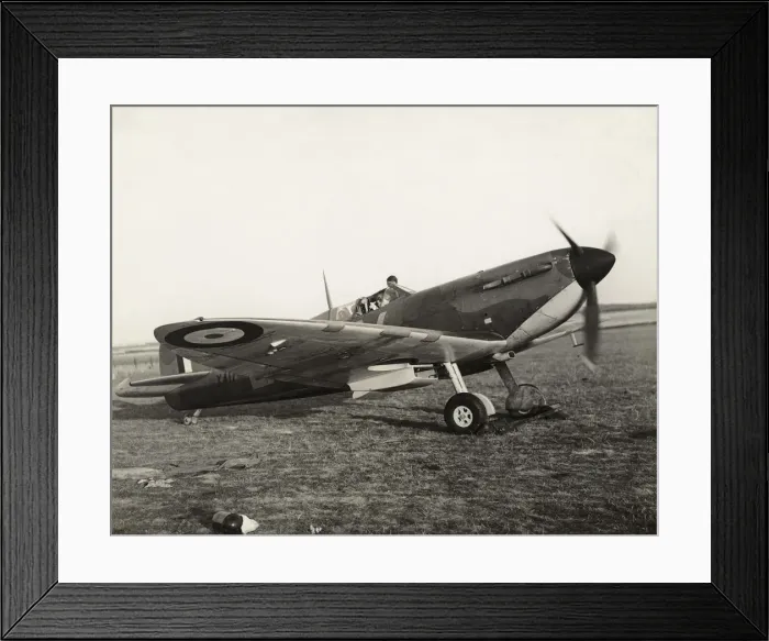 Framed Print : Supermarine Spitfire 1 / I Framed Print : Supermarine Spitfire 1 / I
