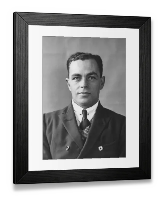 Framed Print : Australian Born Test-Pilot and Pioneer Sqn Ldr Herbert (? Framed Print : Australian Born Test-Pilot and Pioneer Sqn Ldr Herbert (?