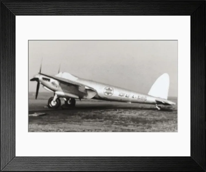 Framed Print : de Havilland DH-98 Sea Mosquito TR-33 Framed Print : de Havilland DH-98 Sea Mosquito TR-33