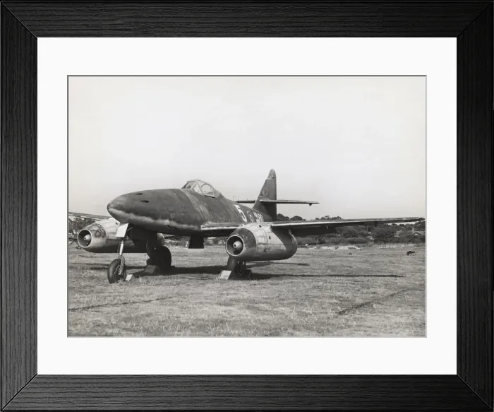 Framed Print : Messerschmitt Me-262A-1A Schwalbe Framed Print : Messerschmitt Me-262A-1A Schwalbe