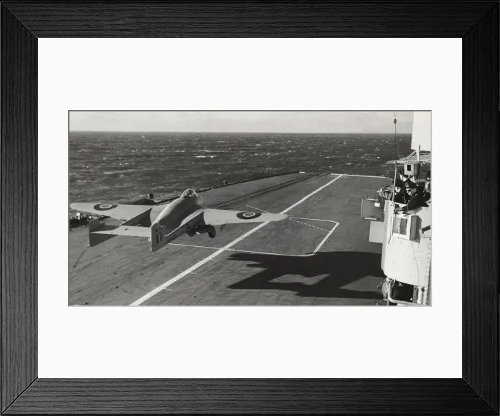 Framed Print : de Havilland DH-100 Vampire Framed Print : de Havilland DH-100 Vampire