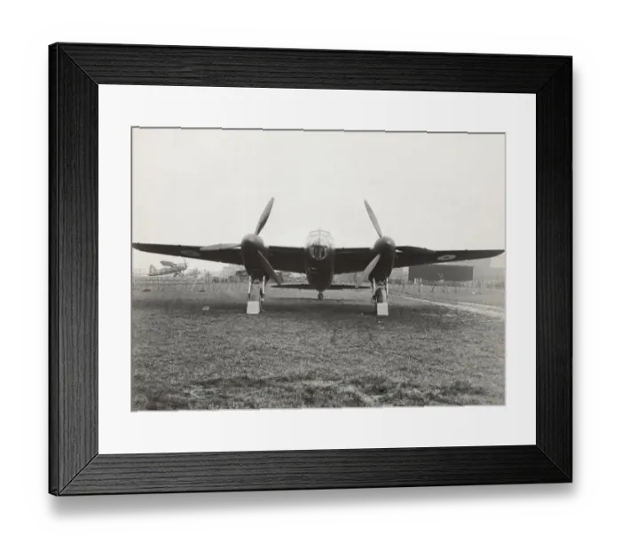 Framed Print : de Havilland DH-98 Mosquito Framed Print : de Havilland DH-98 Mosquito