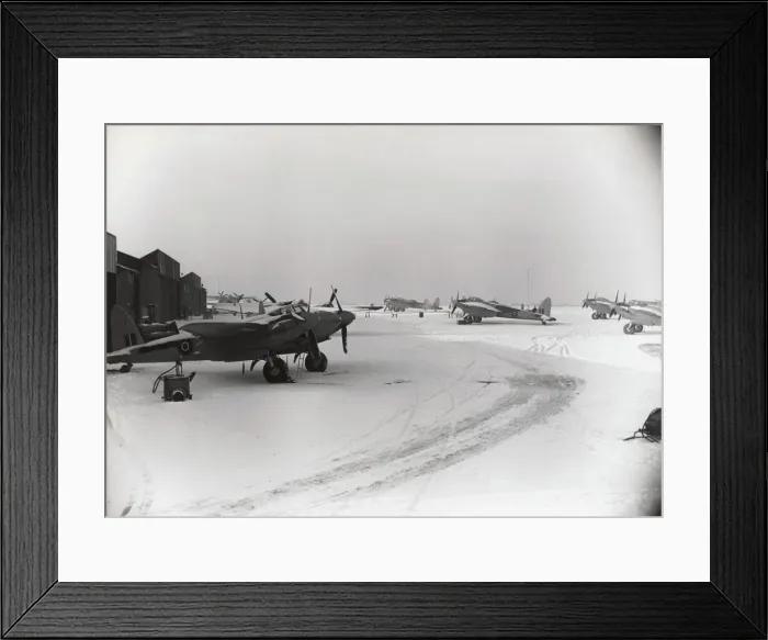 Framed Print : de Havilland DH-98 Mosquito FB-6 Framed Print : de Havilland DH-98 Mosquito FB-6
