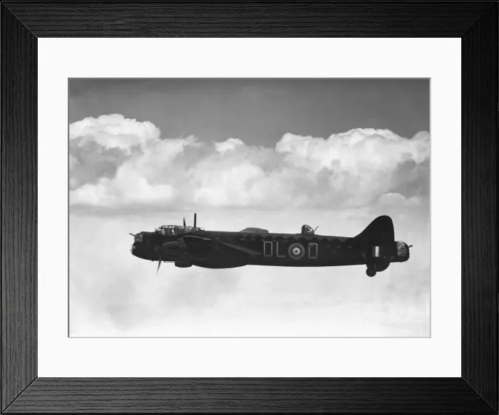 Framed Print : Avro 679 Manchester 1 / I Framed Print : Avro 679 Manchester 1 / I
