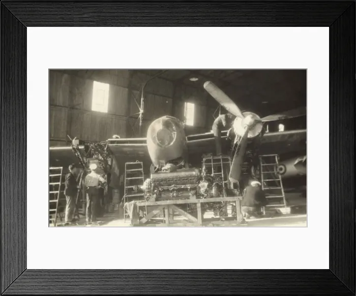 Framed Print : de Havilland DH-98 Mosquito Framed Print : de Havilland DH-98 Mosquito