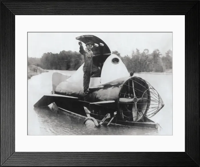Framed Print : Comet Ship Framed Print : Comet Ship