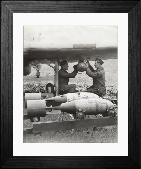 Framed Print : Hawker Hurricane Mk 2B Hurri-Bomber Framed Print : Hawker Hurricane Mk 2B Hurri-Bomber