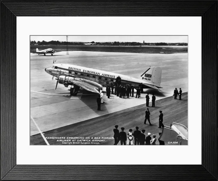 Framed Print : Douglas DC-3 Framed Print : Douglas DC-3