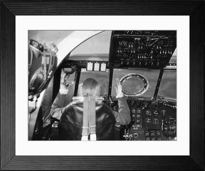 Framed Print : de Havilland DH-106 Comet CIIR / C2R Framed Print : de Havilland DH-106 Comet CIIR / C2R