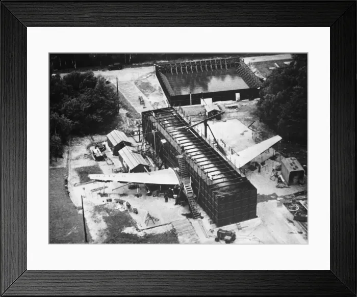Framed Print : de Havilland DH-106 Comet I / 1 Framed Print : de Havilland DH-106 Comet I / 1