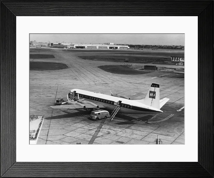 Framed Print : Vickers Vanguard Framed Print : Vickers Vanguard