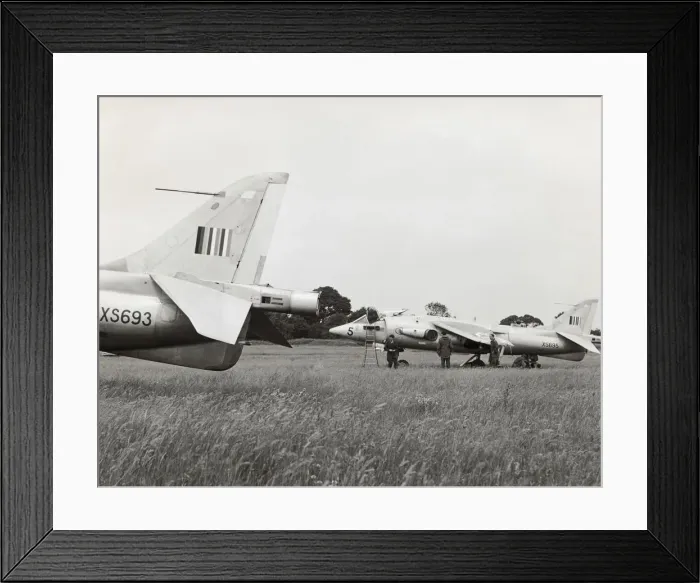 Framed Print : Hawker Siddeley P-1127 Kestrel FGA-1 Framed Print : Hawker Siddeley P-1127 Kestrel FGA-1