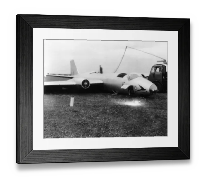 Framed Print : English Electric Canberra