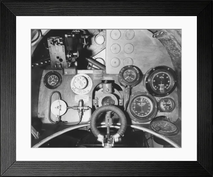 Framed Print : RAF SE-5a. Royal-Aircraft-Factory Se-5A Cockpit Date: 1910s Framed Print : RAF SE-5a. Royal-Aircraft-Factory Se-5A Cockpit Date: 1910s