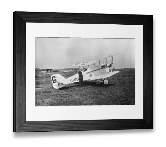 Framed Print : RAF SE-5a. A Civilian Royal-Aircraft-Factory RAF Se-5A Parked Date: 1910s Framed Print : RAF SE-5a. A Civilian Royal-Aircraft-Factory RAF Se-5A Parked Date: 1910s