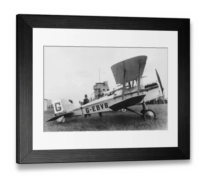 Framed Print : RAF SE-5a. A Civilian Royal-Aircraft-Factory RAF Se-5A Parked Date: 1910s