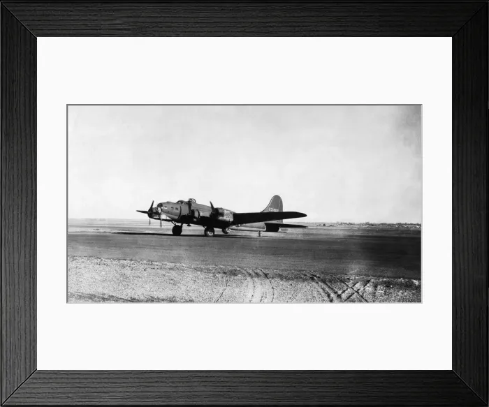 Framed Print : Boeing B-17 Flying Fortress Framed Print : Boeing B-17 Flying Fortress