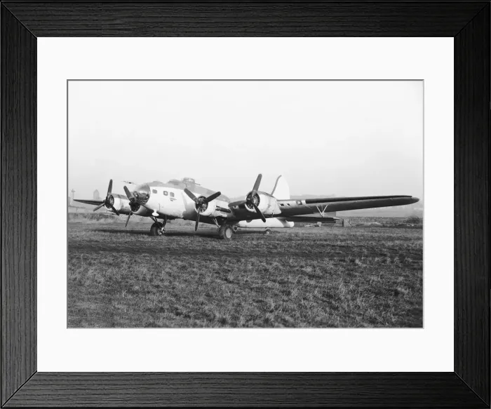 Framed Print : Boeing B-17 Flying Fortress Framed Print : Boeing B-17 Flying Fortress