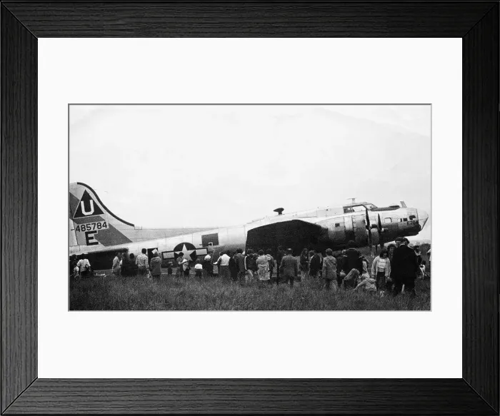 Framed Print : Boeing B-17 Flying Fortress Framed Print : Boeing B-17 Flying Fortress