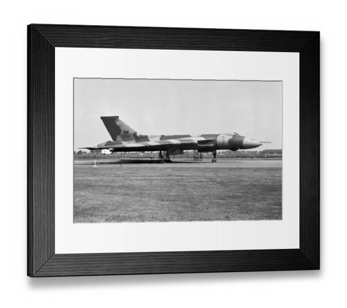 Framed Print : Avro 698 Vulcan B-2 Framed Print : Avro 698 Vulcan B-2