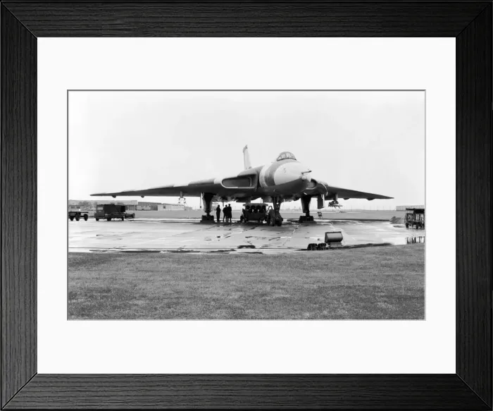 Framed Print : Avro 698 Vulcan B-2 Framed Print : Avro 698 Vulcan B-2