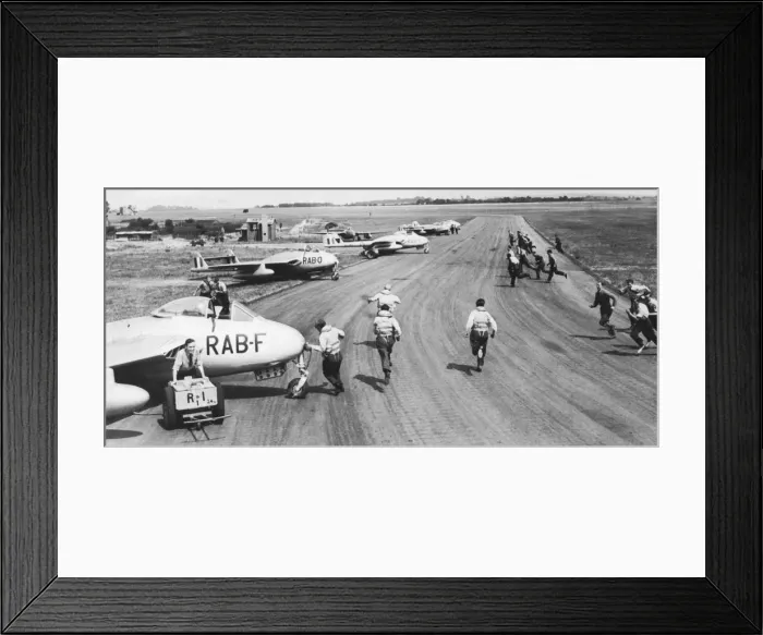 Framed Print : de Havilland DH-100 Vampire Framed Print : de Havilland DH-100 Vampire