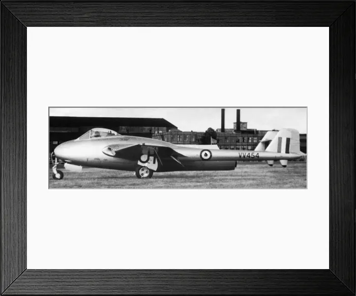 Framed Print : de Havilland DH-100 Vampire Framed Print : de Havilland DH-100 Vampire
