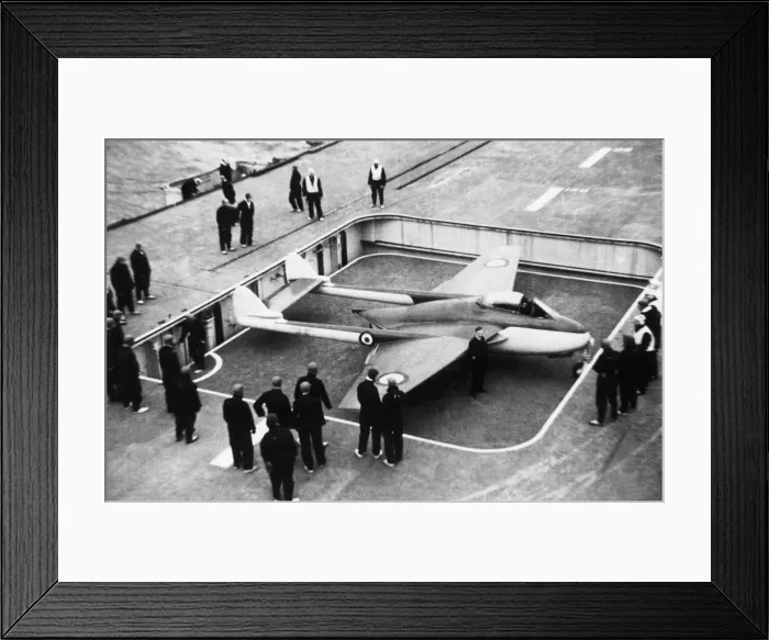 Framed Print : de Havilland DH-100 Vampire Framed Print : de Havilland DH-100 Vampire
