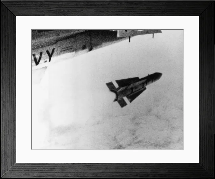 Framed Print : Grumman G-303 F-14A Tomcat Framed Print : Grumman G-303 F-14A Tomcat