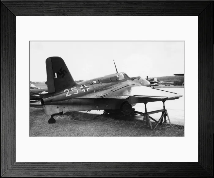 Framed Print : Messerschmitt Me-163 Komet Framed Print : Messerschmitt Me-163 Komet