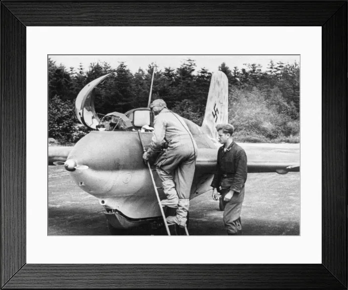 Framed Print : Messerschmitt Me-163 Komet Framed Print : Messerschmitt Me-163 Komet