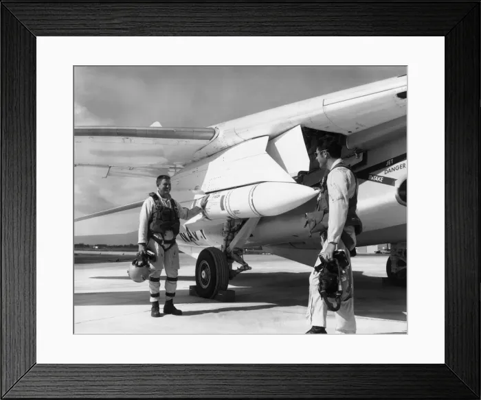 Framed Print : Grumman G-303 F-14A Tomcat Framed Print : Grumman G-303 F-14A Tomcat