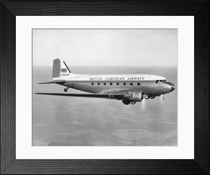 Framed Print : Douglas DC-3 Framed Print : Douglas DC-3