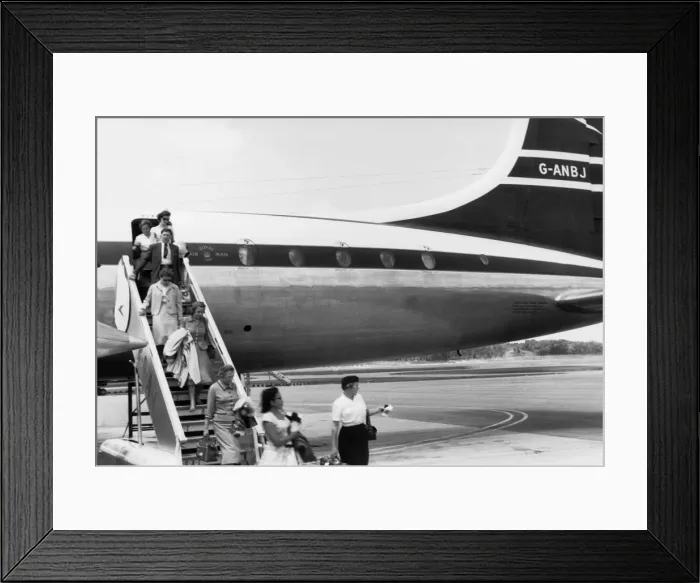 Framed Print : Bristol B-175 Britannia Framed Print : Bristol B-175 Britannia