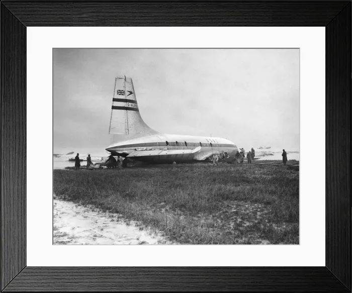 Framed Print : Bristol B-175 Britannia Framed Print : Bristol B-175 Britannia
