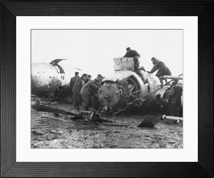 Framed Print : Bristol B-175 Britannia Framed Print : Bristol B-175 Britannia