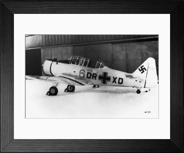 Framed Print : North American T-6 Harvard Framed Print : North American T-6 Harvard