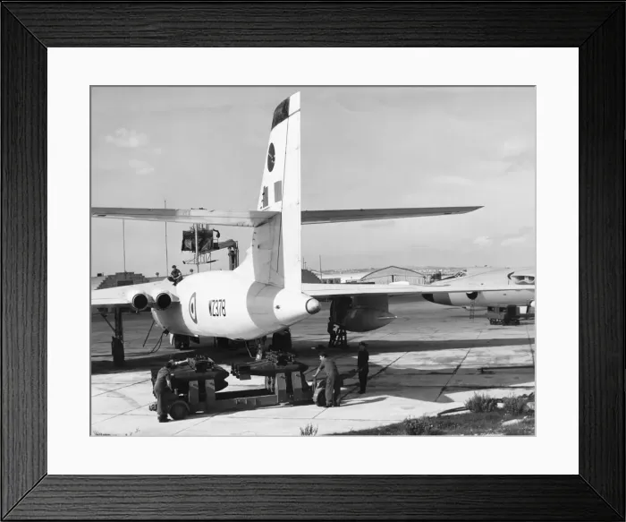 Framed Print : Vickers Valiant Framed Print : Vickers Valiant